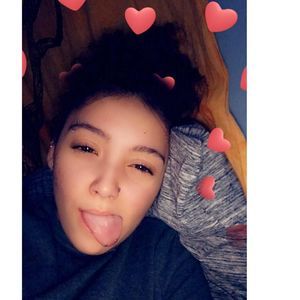 Meet your Posher, Salena